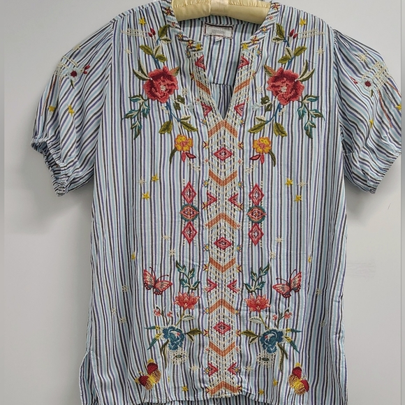 JOHNNY WAS 3D WORKSHOP EVIL EYE 👁️ EMBROIDERED STRIPE BLUEJAY PEASANT TOPSz M